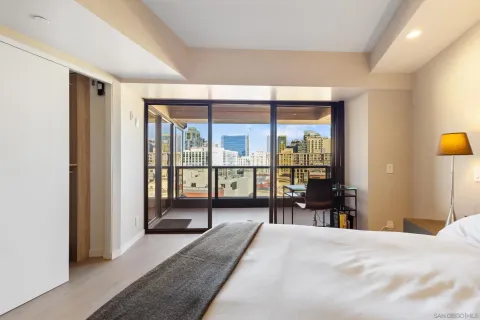 $1,249,900 | 200 Harbor Drive, Unit 1001, San Diego, CA 92101