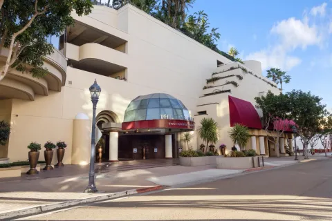 $1,249,900 | 200 Harbor Drive, Unit 1001, San Diego, CA 92101