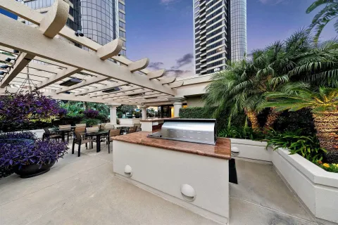 $1,179,900 | 200 Harbor Drive, Unit 1001, San Diego, CA 92101