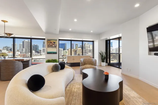 $1,249,900 | 200 Harbor Drive, Unit 1001, San Diego, CA 92101