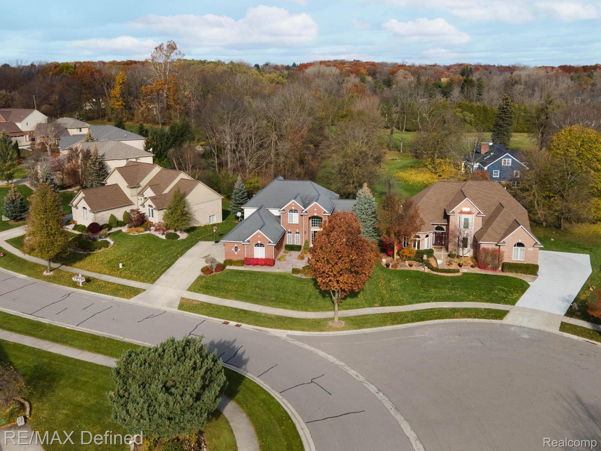 6566 Chatham Circle Rochester, MI 48306 - Photo 49 of 50 49-web-or-mls-6566-Chatham-Cir-49.jpg