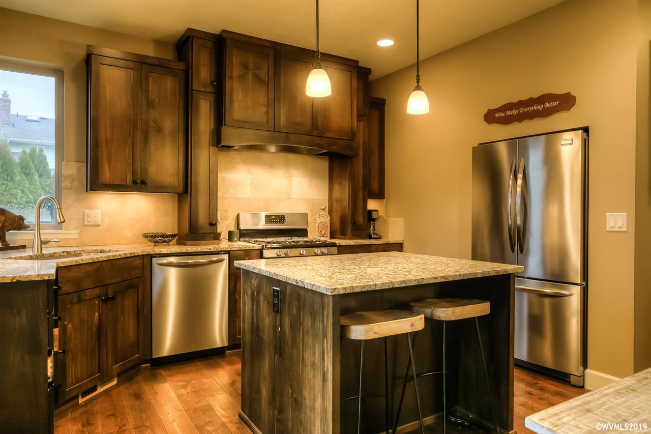 875 Southwest Foxhill Avenue Sublimity, OR 97385 - Photo 15 of 42 Gallery Image 15