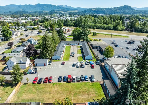 $2,650,000 | 2054 Roosevelt Avenue, Enumclaw, WA 98022
