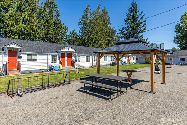 $2,650,000 | 2054 Roosevelt Avenue, Enumclaw, WA 98022