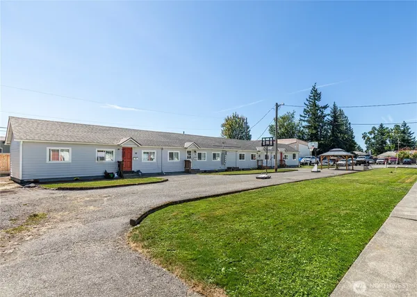 $2,650,000 | 2054 Roosevelt Avenue, Enumclaw, WA 98022