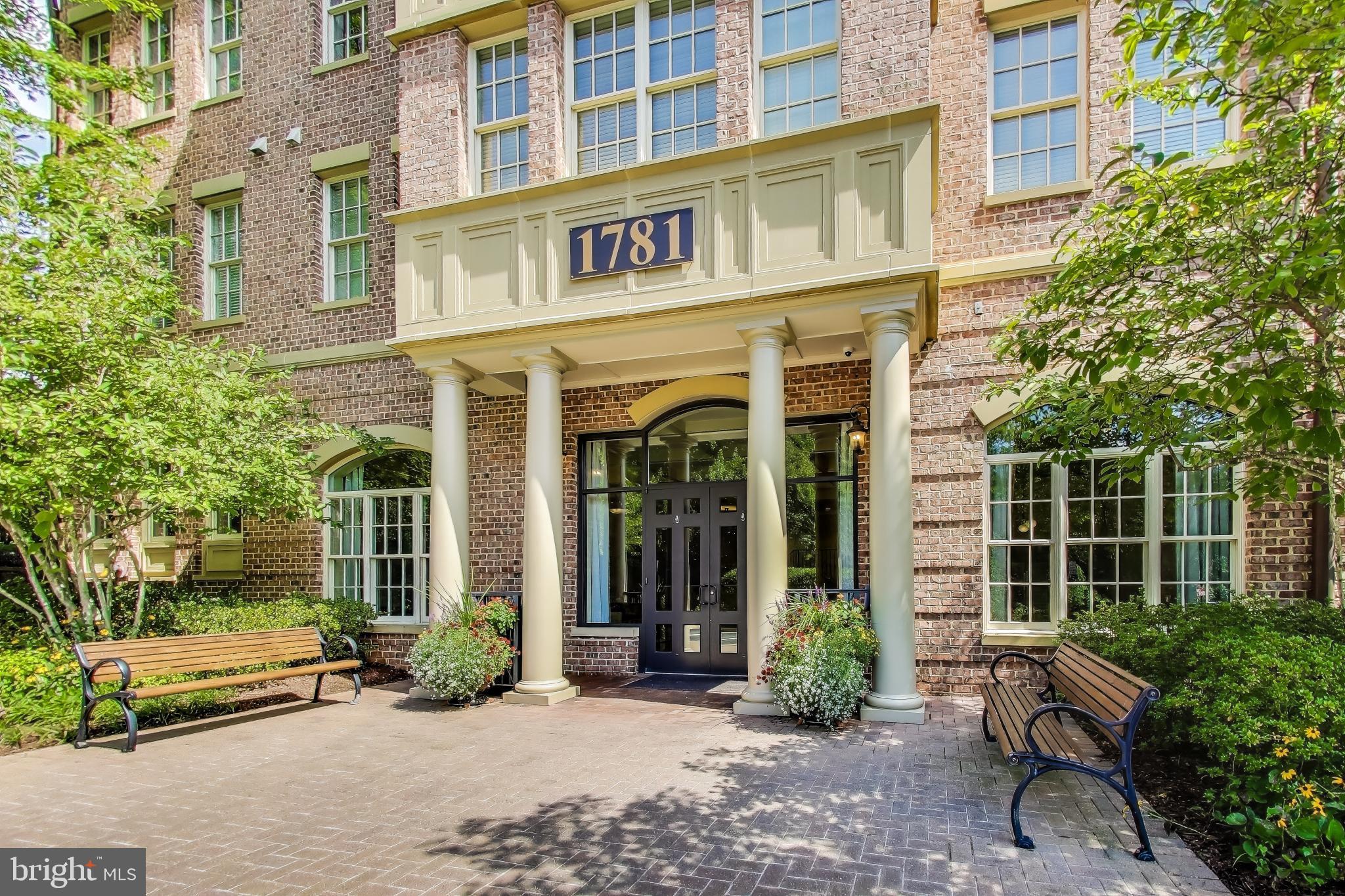 1781 Chain Bridge Road, Unit 402 McLean, VA 22102 - Photo 1 of 53 Building Main
Entry