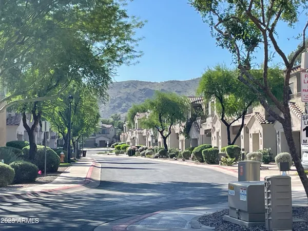 $410,000 | 3131 East Legacy Drive, Unit 2008, Phoenix, AZ 85042