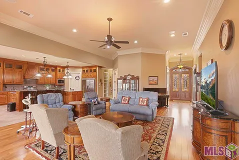 $565,000 | 6919 Lagoon Court, Greenwell Springs, LA 70739