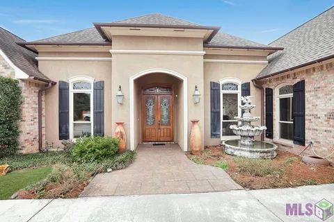 $565,000 | 6919 Lagoon Court, Greenwell Springs, LA 70739