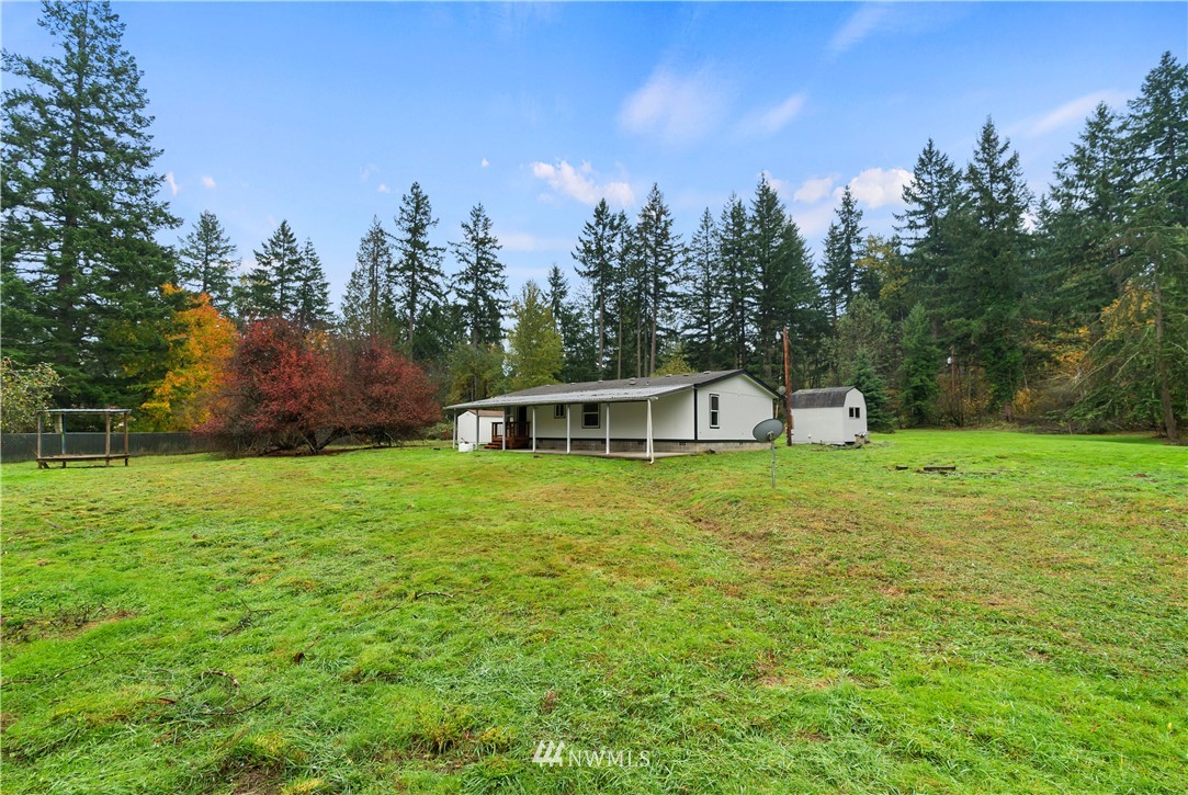 259 Sommerville Road Chehalis, WA 98532 - Photo 25 of 25 a front view of a house with garden