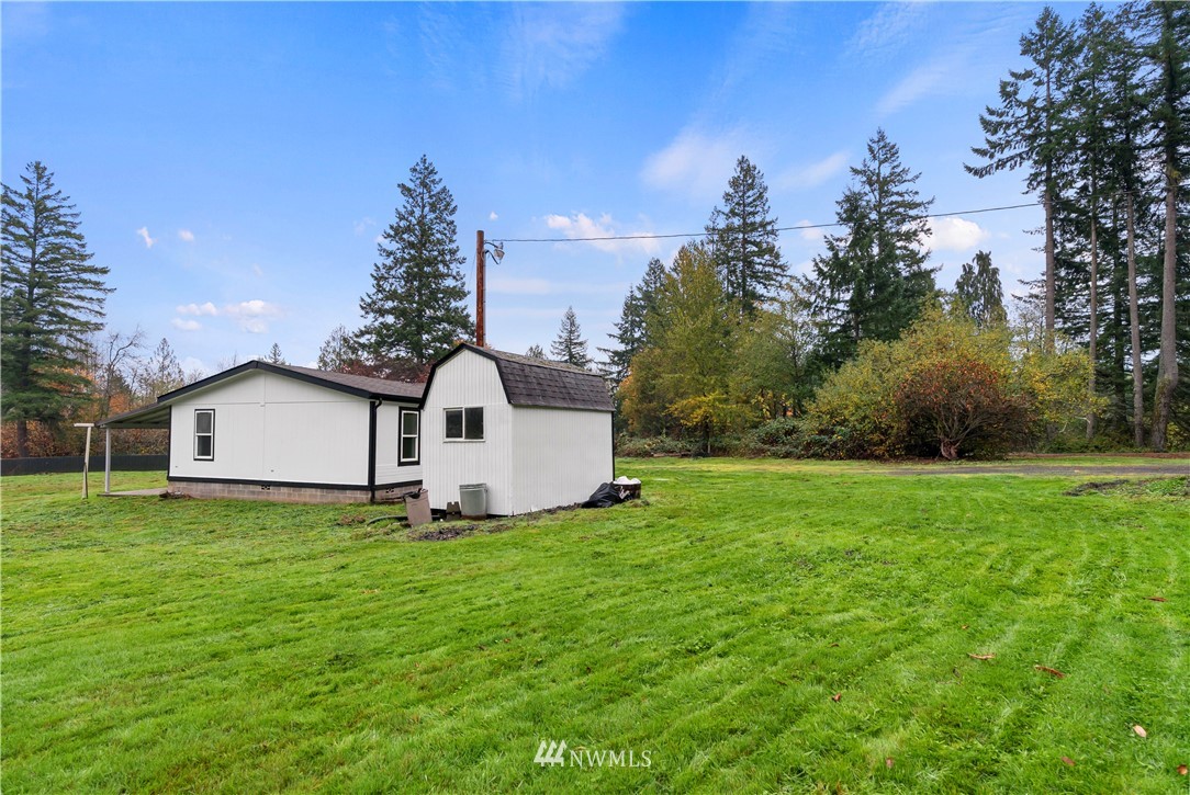 259 Sommerville Road Chehalis, WA 98532 - Photo 5 of 25 a view of a house with a yard