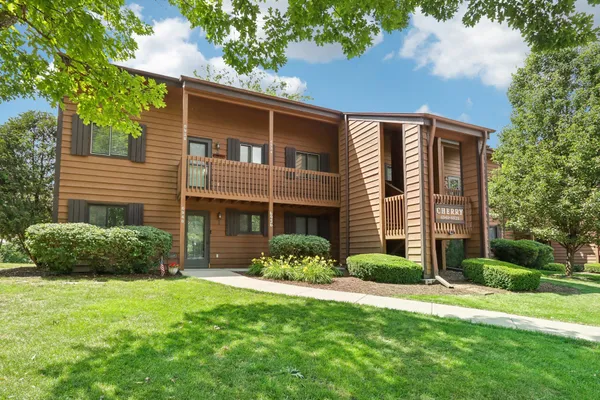 $399,900 | 6930 238th Avenue, Paddock Lake, WI 53168