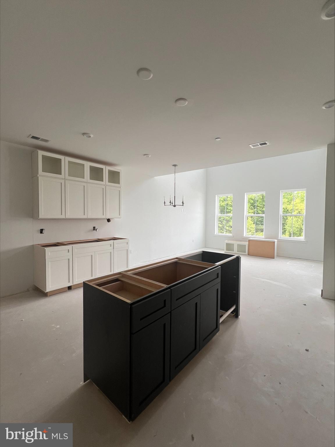 6203 Vivaldi Road Princeton, NJ 08540 - Photo 3 of 5