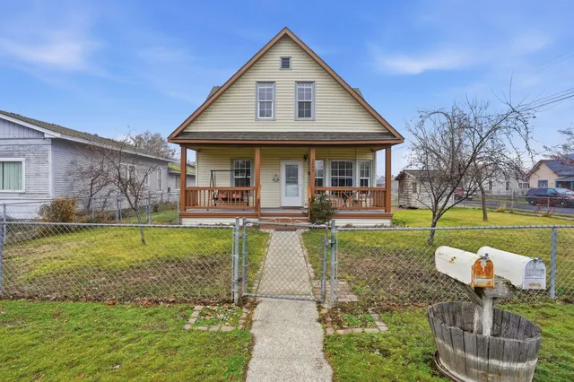 $299,000 | 2659 North Walnut Street, Spokane, WA 99205