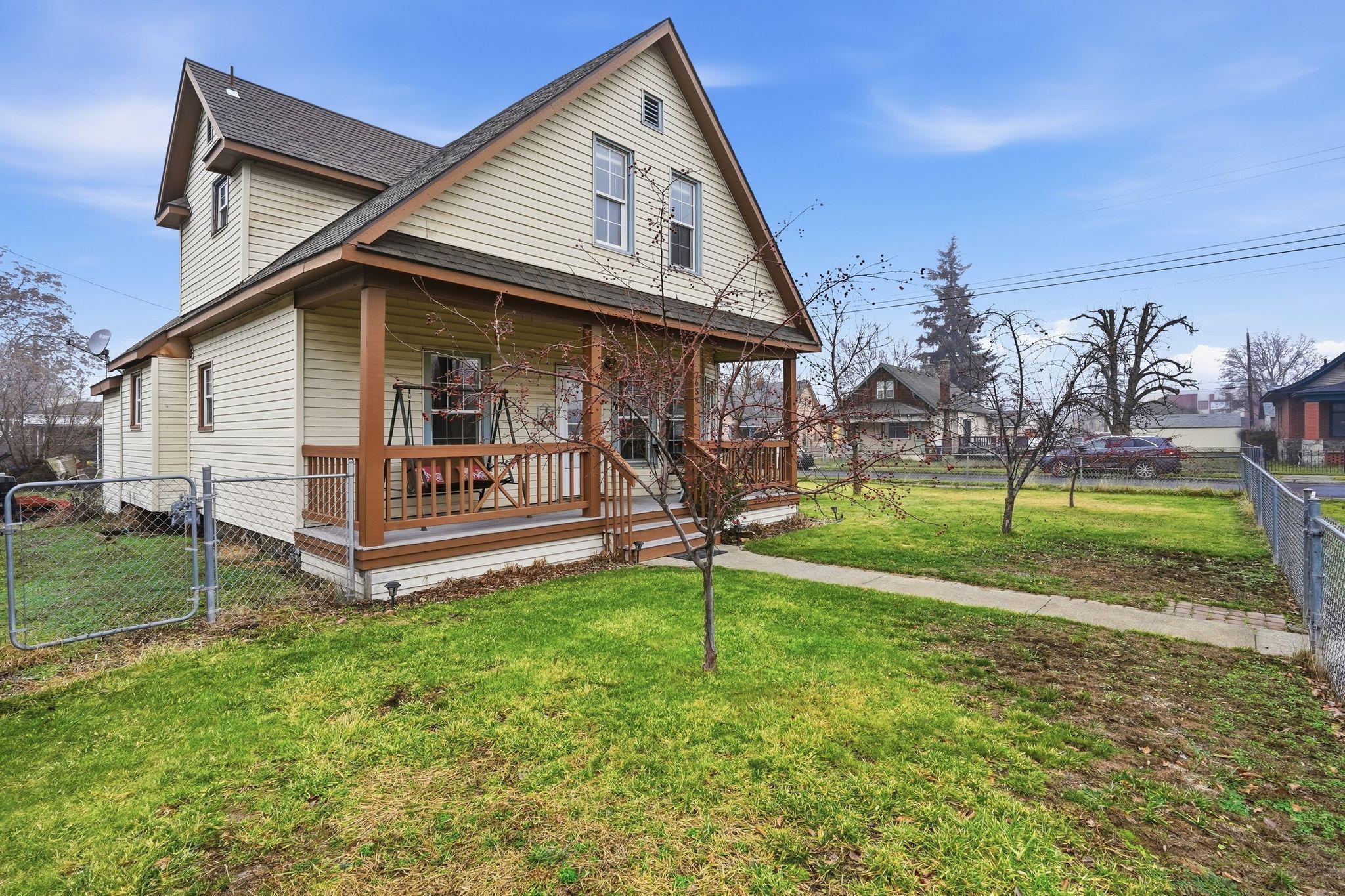 2659 North Walnut Street Spokane, WA 99205 - Photo 3 of 42