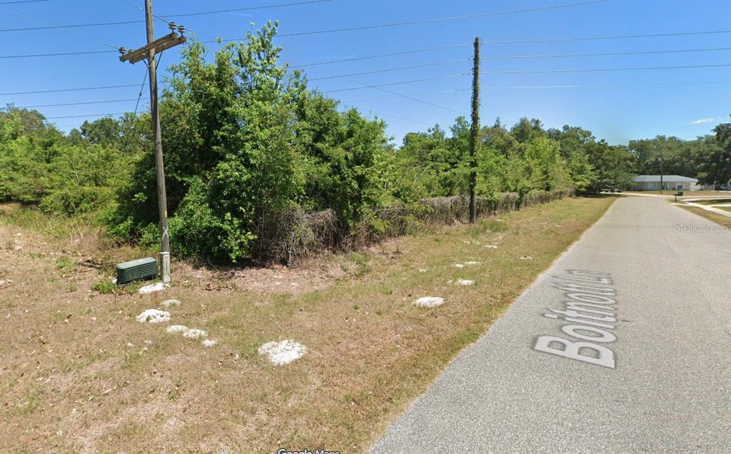 Boitnott Lane Bushnell, FL 33513 - Photo 3 of 6 a view of a outdoor space