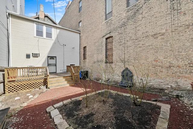 $556,800 | 1303 West Chicago Avenue, Chicago, IL 60642