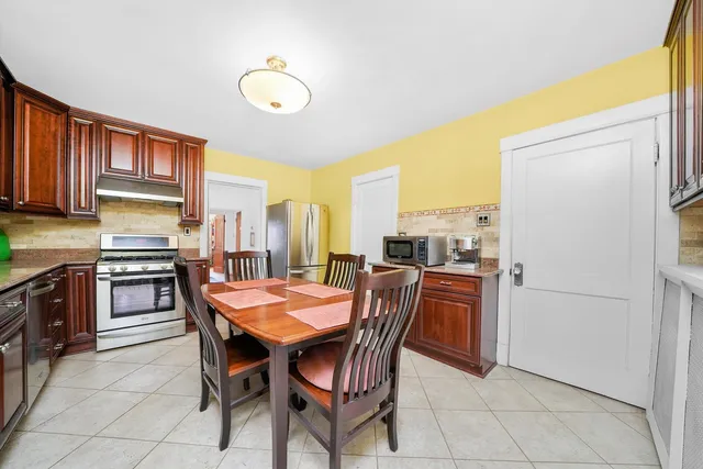 $556,800 | 1303 West Chicago Avenue, Chicago, IL 60642