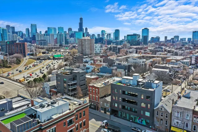 $556,800 | 1303 West Chicago Avenue, Chicago, IL 60642
