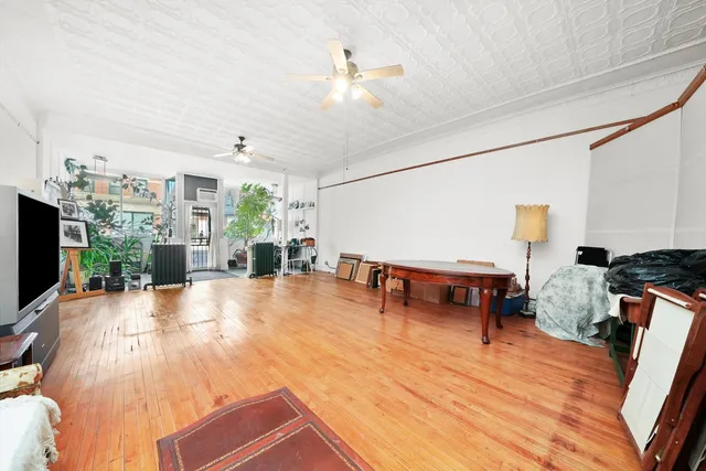 $556,800 | 1303 West Chicago Avenue, Chicago, IL 60642