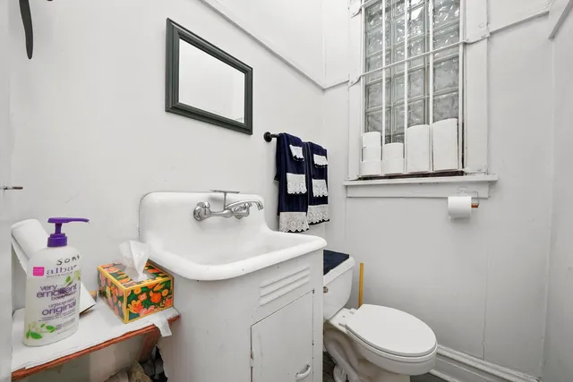 $556,800 | 1303 West Chicago Avenue, Chicago, IL 60642