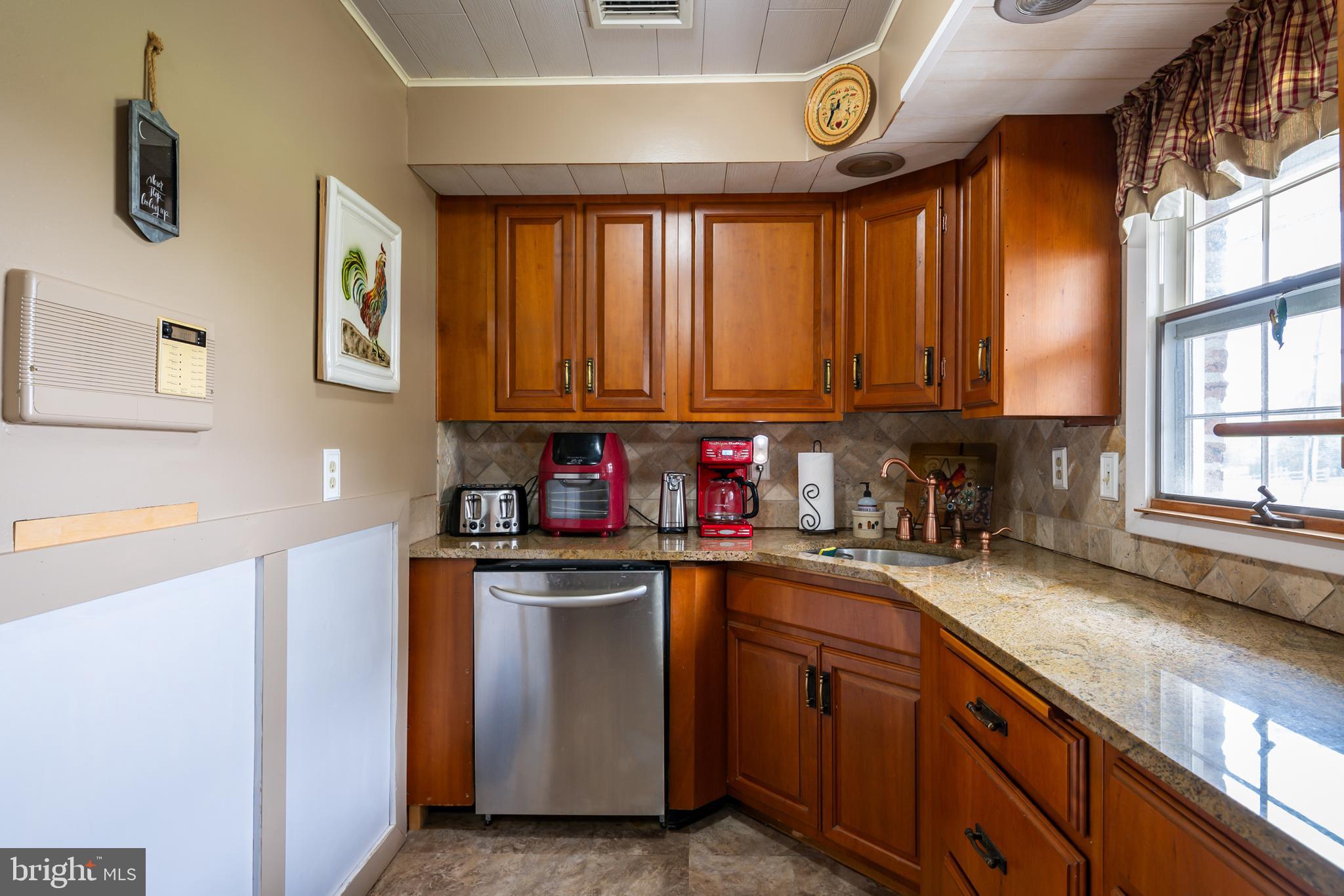 3422 Levans Road Allentown, PA 18104 - Photo 15 of 30 Gallery Image 15
