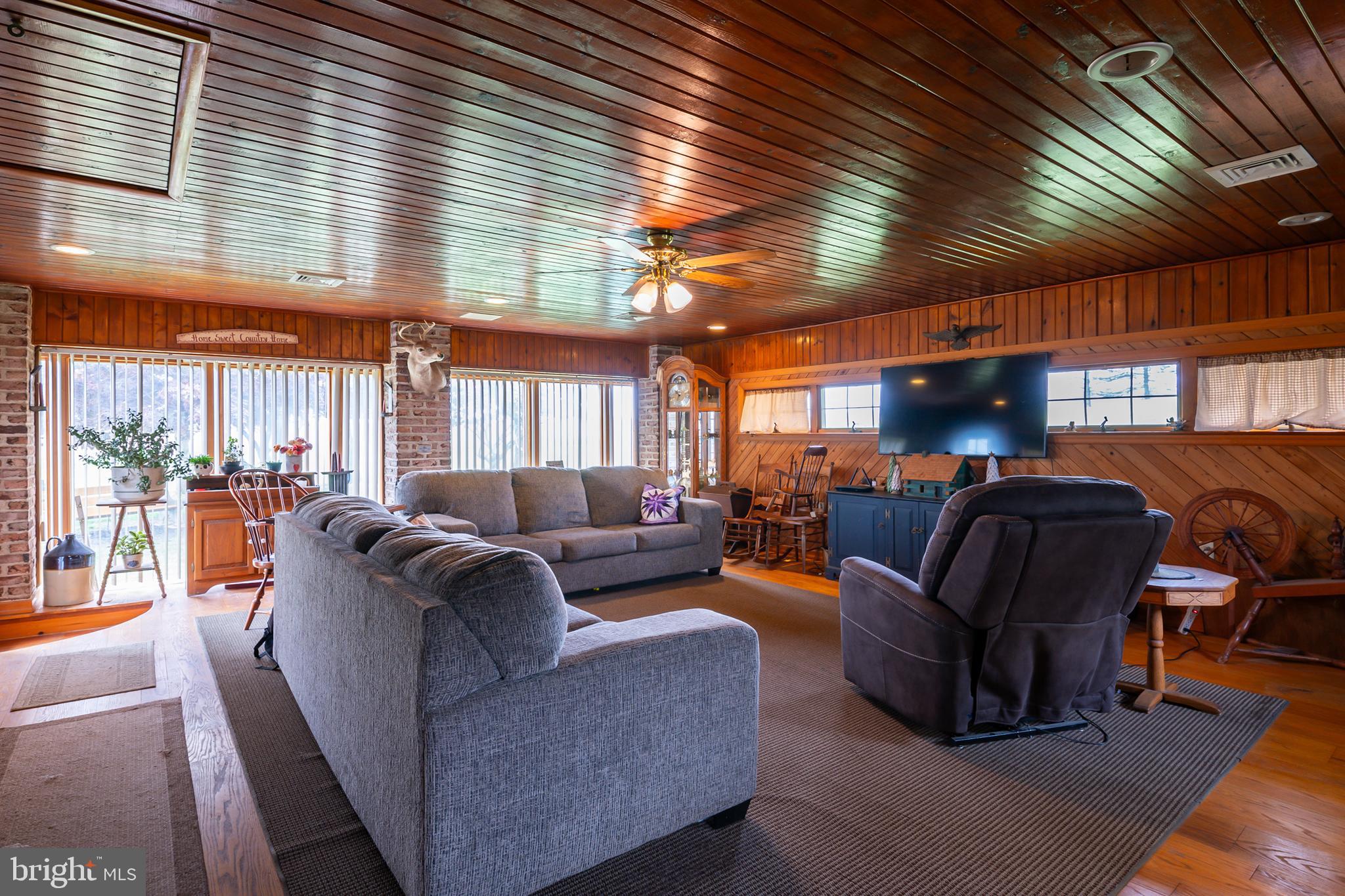 3422 Levans Road Allentown, PA 18104 - Photo 17 of 30 Gallery Image 17