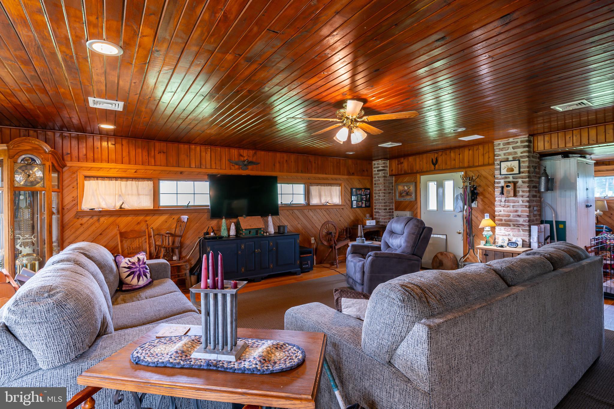 3422 Levans Road Allentown, PA 18104 - Photo 20 of 30 Gallery Image 20