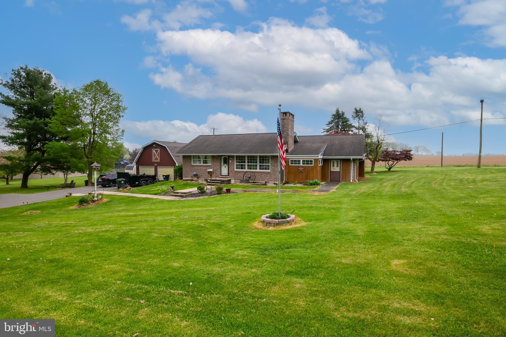 3422 Levans Road Allentown, PA 18104 - Photo 3 of 30 Gallery Image 3