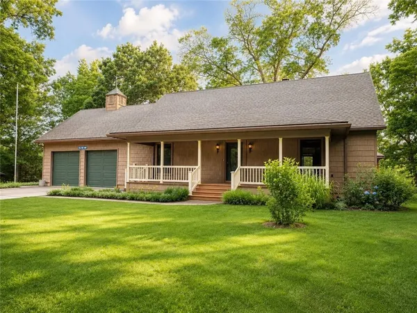 $749,900 | 125 Northwest 714p Lane, Clinton, MO 64735
