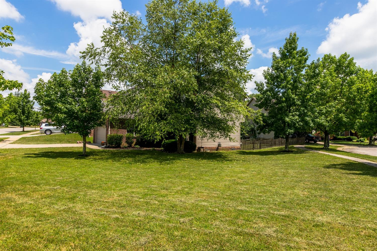 2016 Shaker Run Road Lexington, KY 40509 - Photo 3 of 26 Listing Photo