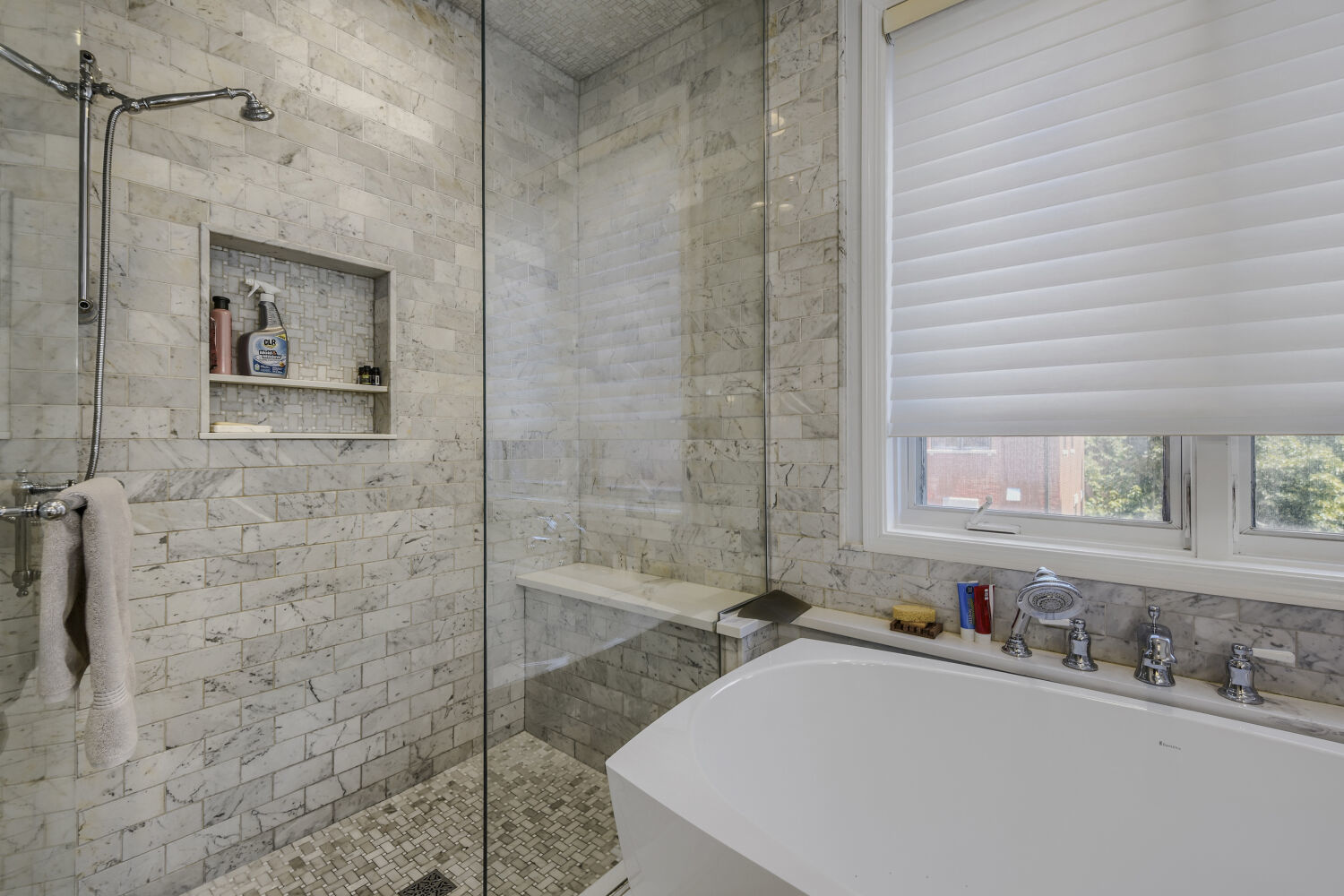 481 North Clinton Street Chicago, IL 60654 - Photo 18 of 34