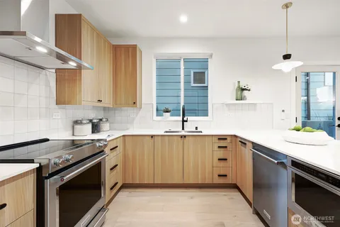 $749,000 | 8812 41st Avenue Southwest, Seattle, WA 98136