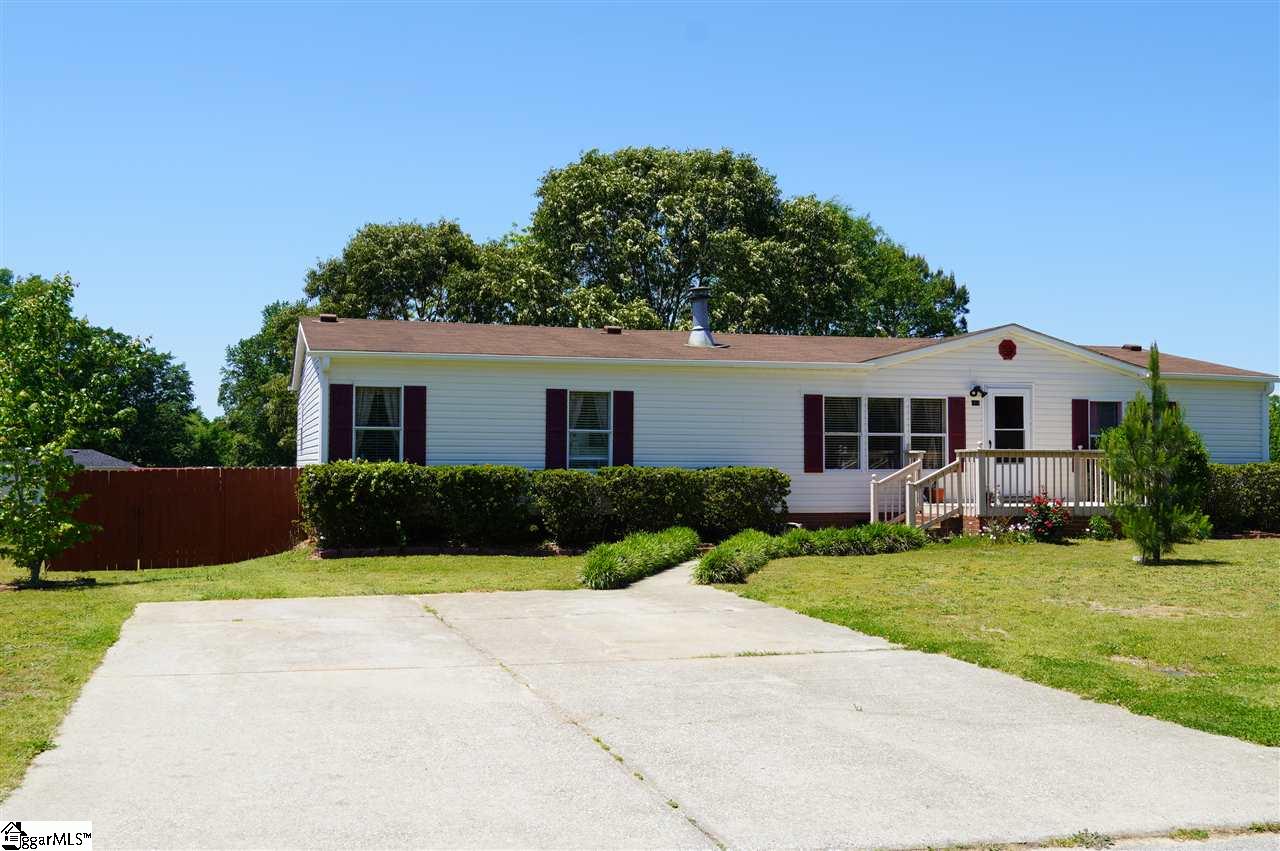 105 Sagewood Court Fountain Inn, SC 29644 - Photo 2 of 24 Gallery Image 2