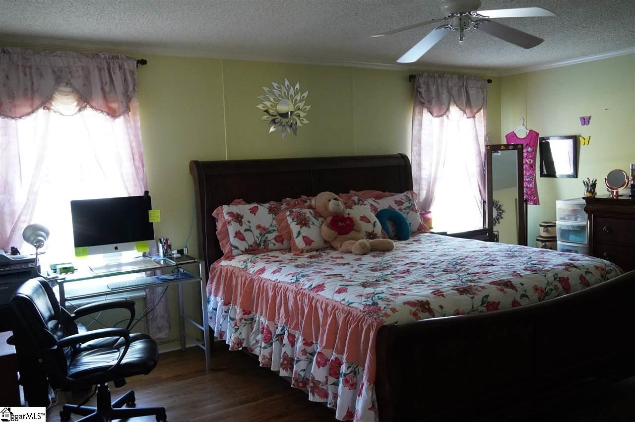 105 Sagewood Court Fountain Inn, SC 29644 - Photo 12 of 24 Gallery Image 12
