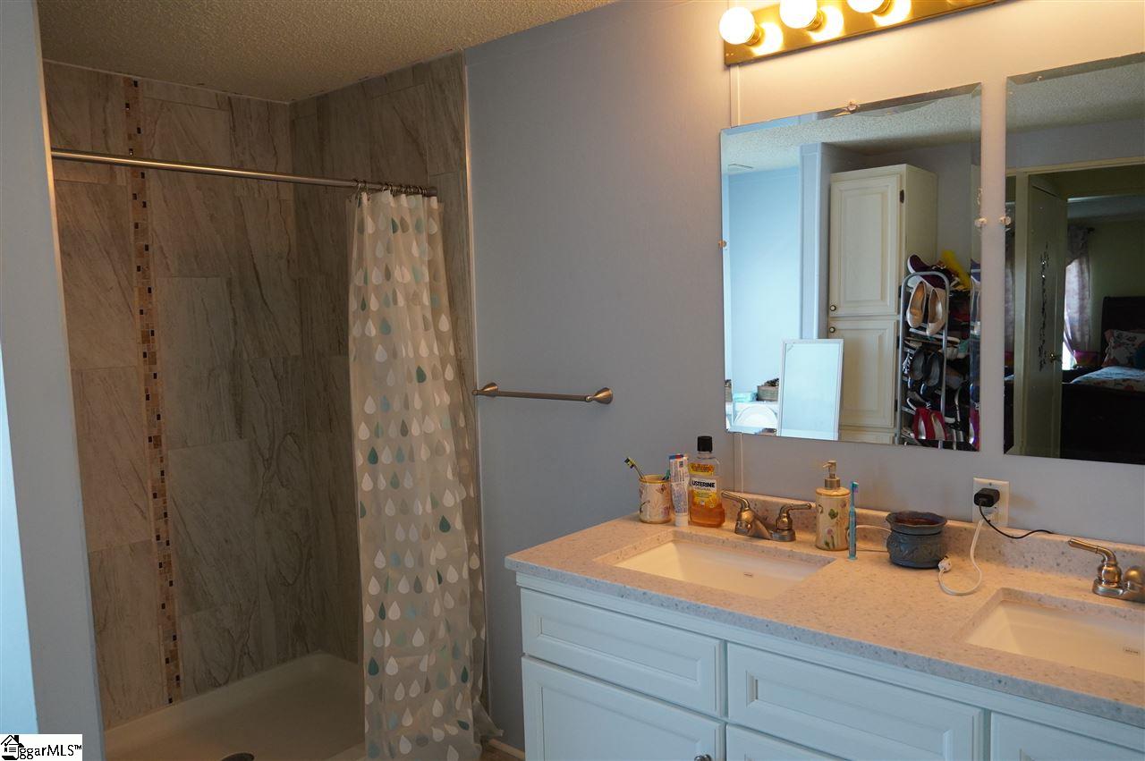 105 Sagewood Court Fountain Inn, SC 29644 - Photo 14 of 24 Gallery Image 14