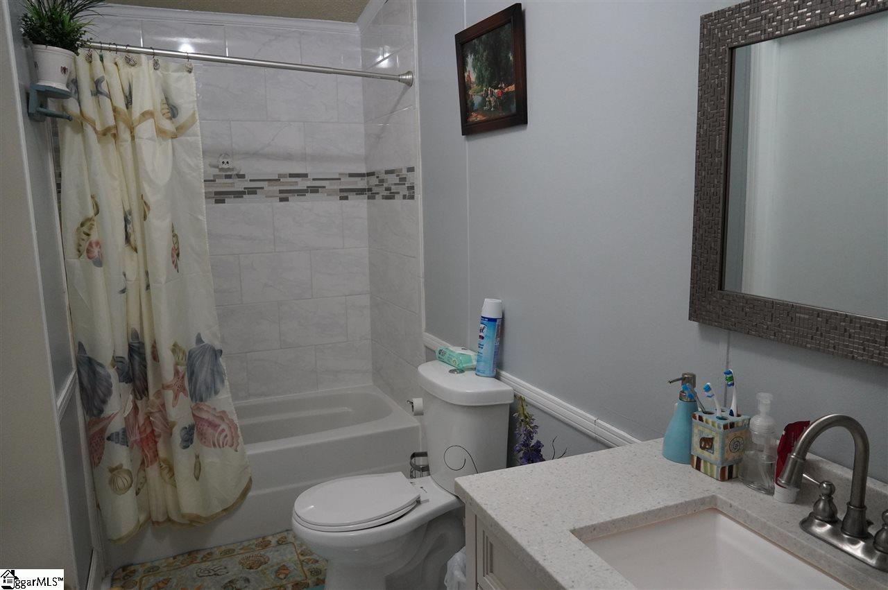 105 Sagewood Court Fountain Inn, SC 29644 - Photo 16 of 24 Gallery Image 16