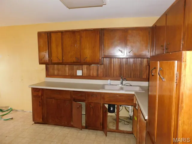 $30,000 | 2030 Illinois Avenue, Granite City, IL 62040