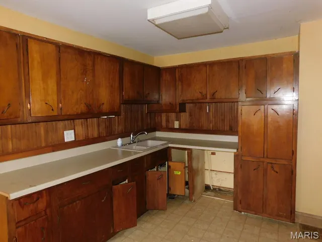 $30,000 | 2030 Illinois Avenue, Granite City, IL 62040