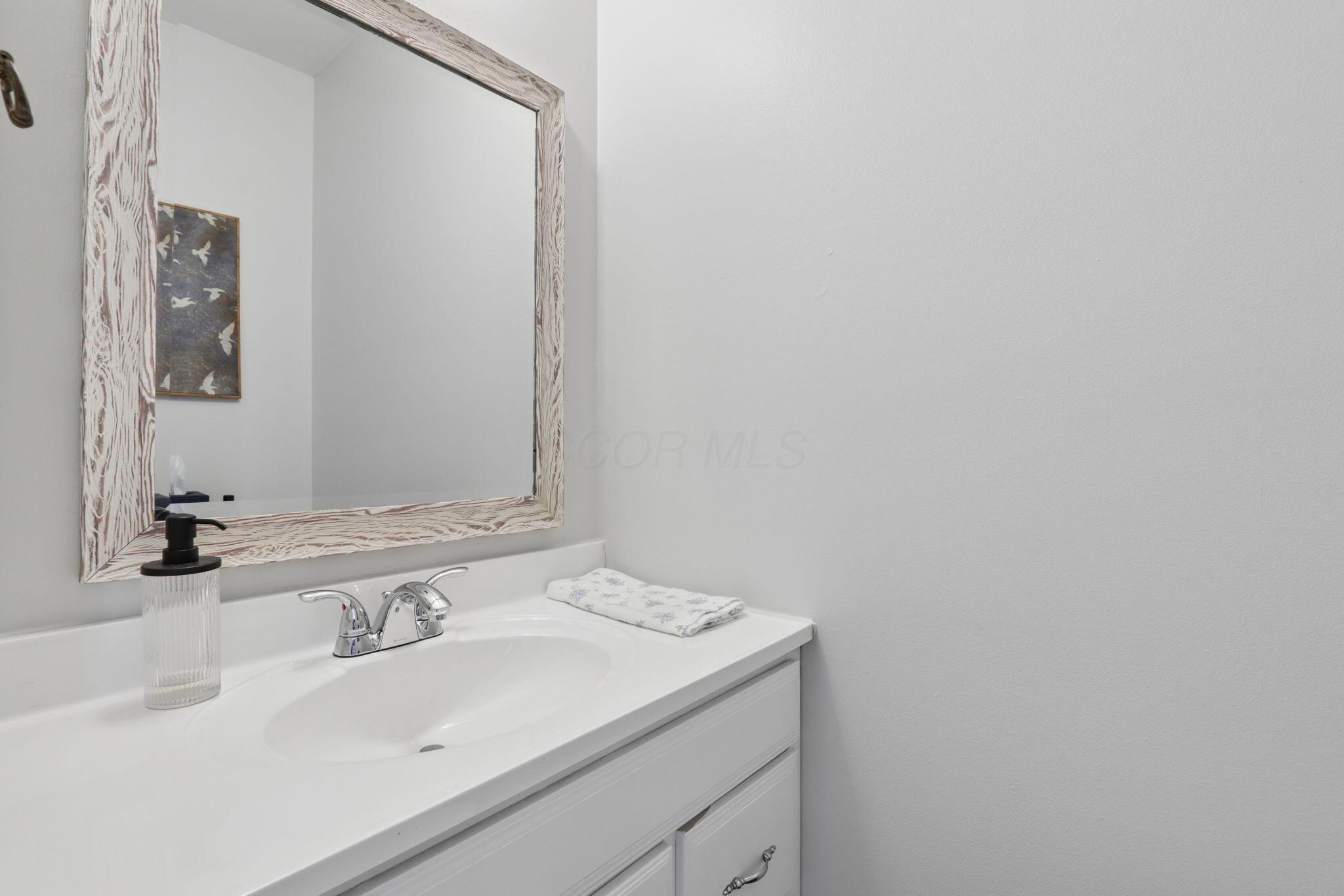 174 Drakewood Road Westerville, OH 43081 - Photo 18 of 40 16-web-or-mls-174-drakewood-rd