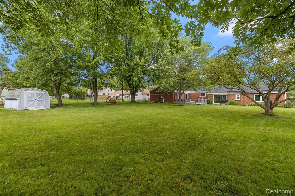 2910 Walbridge Road Rochester Hills, MI 48307 - Photo 37 of 38