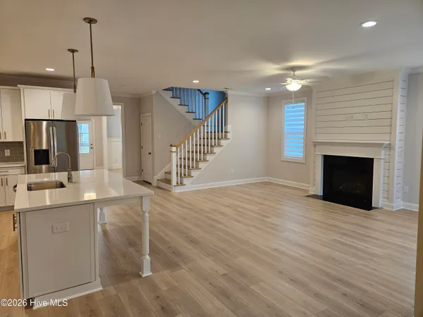 $2,800 | 102 Lennox Lane, Hampstead, NC 28443