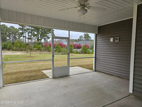 $2,800 | 102 Lennox Lane, Hampstead, NC 28443