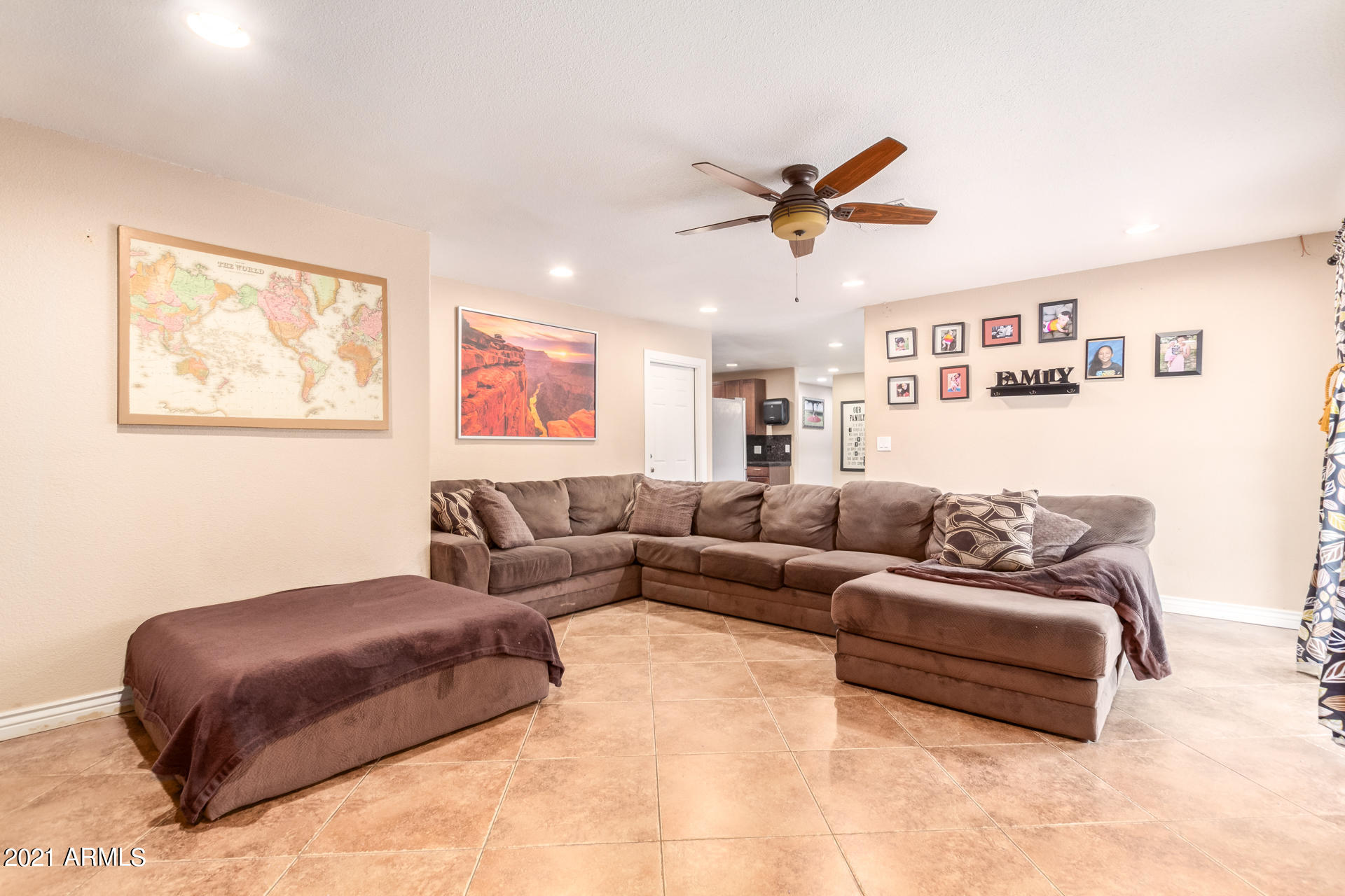 841 South Power Road Mesa, AZ 85206 - Photo 5 of 28 10-Power