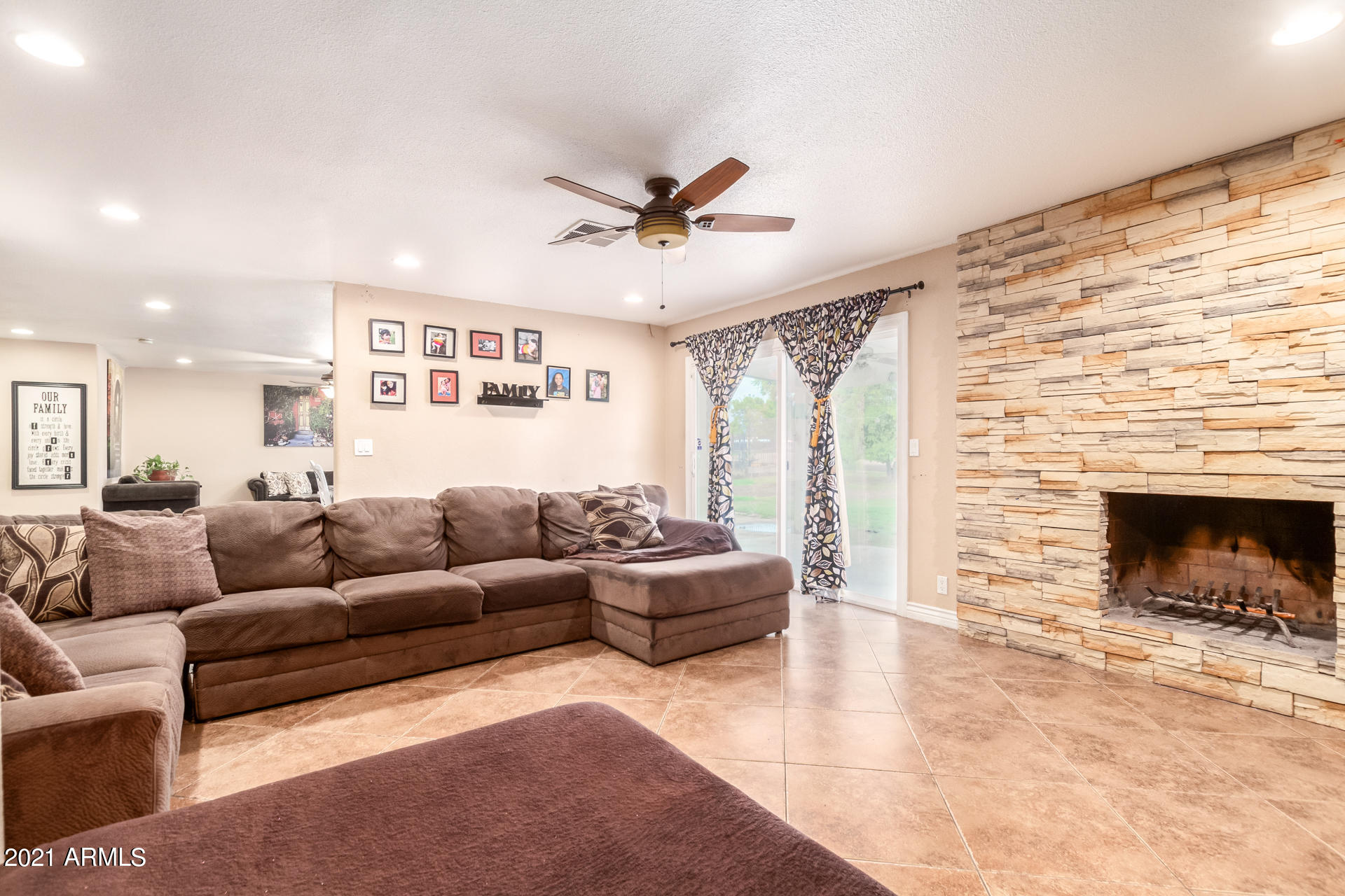 841 South Power Road Mesa, AZ 85206 - Photo 6 of 28 11-Power