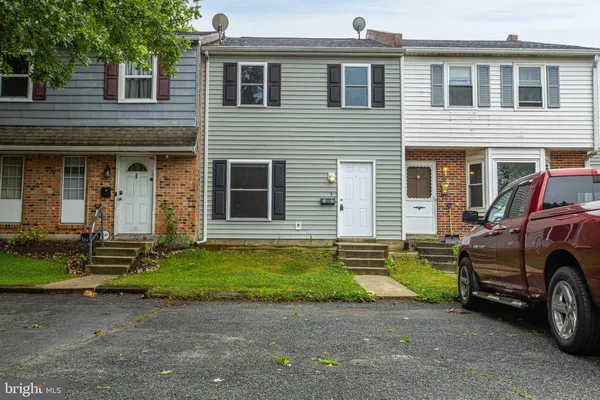 $1,600 | 46 Village Drive, Dover, DE 19904