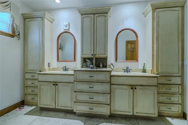 $895,000 | 5795 Southwest 43rd Place, Ocala, FL 34474