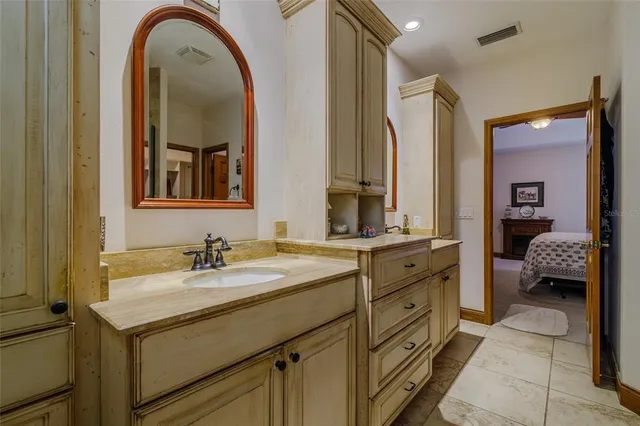 $895,000 | 5795 Southwest 43rd Place, Ocala, FL 34474