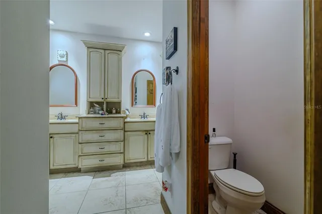 $895,000 | 5795 Southwest 43rd Place, Ocala, FL 34474