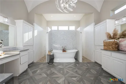 $1,350,000 | 1211 Porto Point, New Braunfels, TX 78132